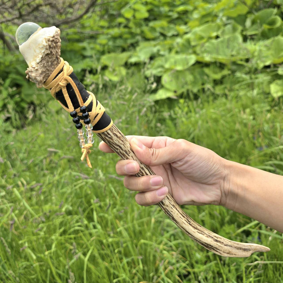 天然石　水晶　鹿の角　カイヤナイト　魔法の杖Ag77 天然石 水晶 鹿の角 カイヤナイト 魔法の杖Ag77 【公式通販】