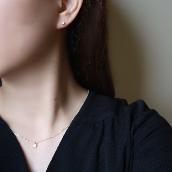 《6月誕生石》ブルームーンストーン プチ ネックレス 14kgf 誕生日 プレゼント 金属アレルギー対応 ギフト 2枚目の画像