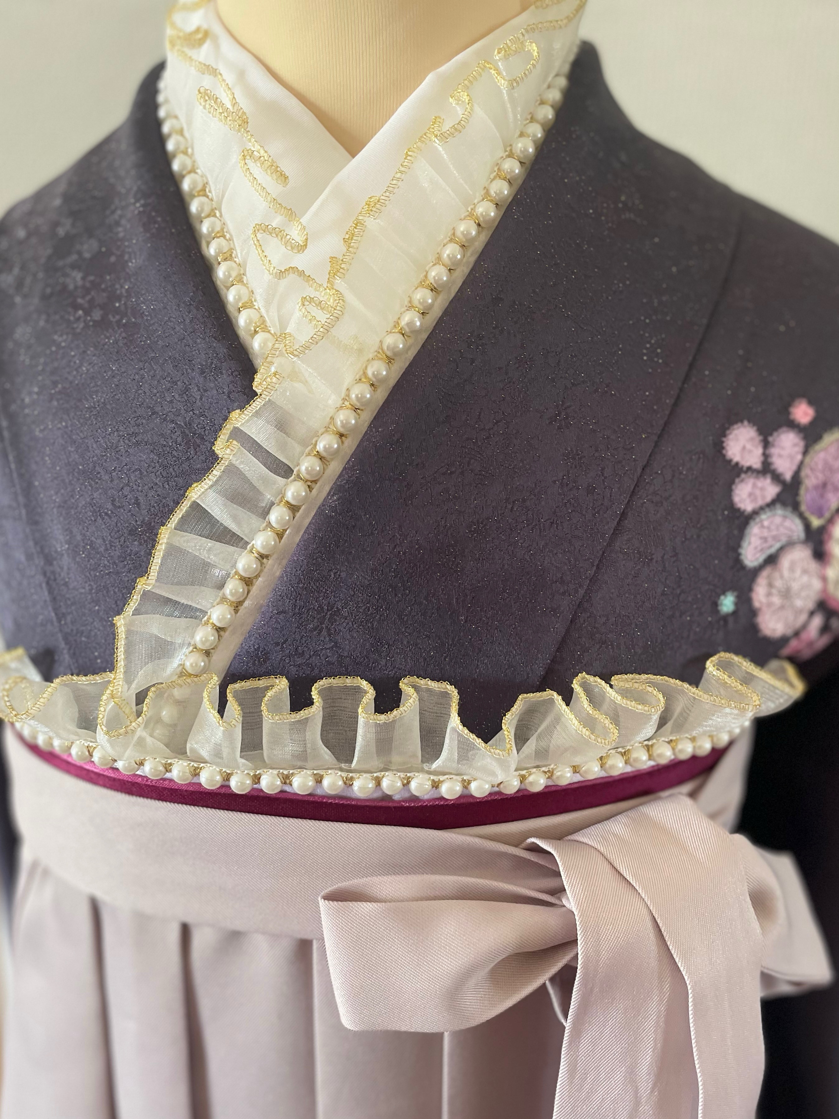 晴れの日の華やぎ＊重ね襟（伊達えり）と帯上飾り（帯下飾り）のセット⭐︎1⭐︎  ホワイトの土台です　送料無料