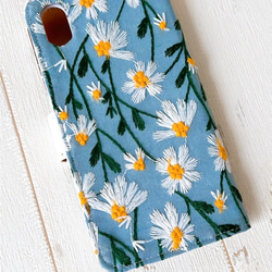 手帳型　風にそよぐマーガレット　ブルー　iPhoneケース 7枚目の画像