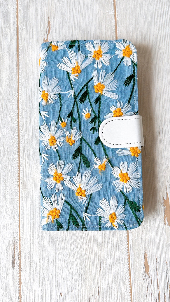 手帳型　風にそよぐマーガレット　ブルー　iPhoneケース 3枚目の画像