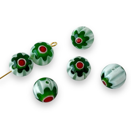 ミルフィオリ×スワロフスキー×チェコビーズのチャーム 世界的に話題の