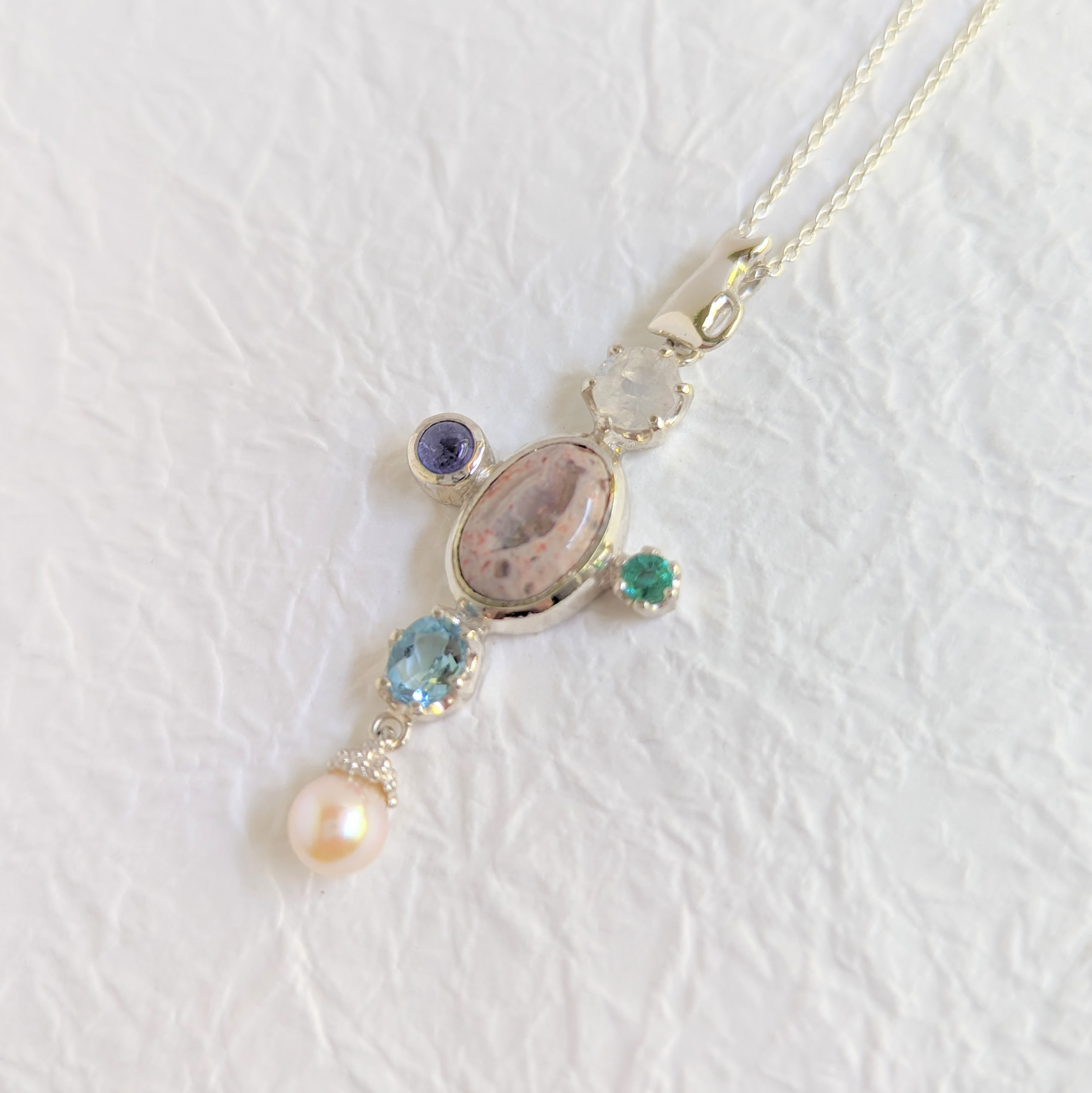 ビジュークロスにゃん　シルバーネックレス