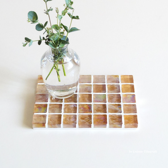 特集掲載☆オレンジ ピンク Slim ガラスモザイクタイルのディスプレイトレイmini（飾り台）【受注制作】 2枚目の画像