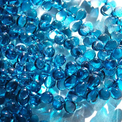 ウランガラス うさぎ（ツヤ有）チェコガラス 置物 ppnalia ウラニウム