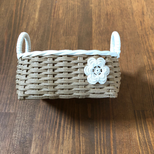 可愛い小物入れカゴ クラフトバンド レースモチーフ ぬいぐるみ入れに