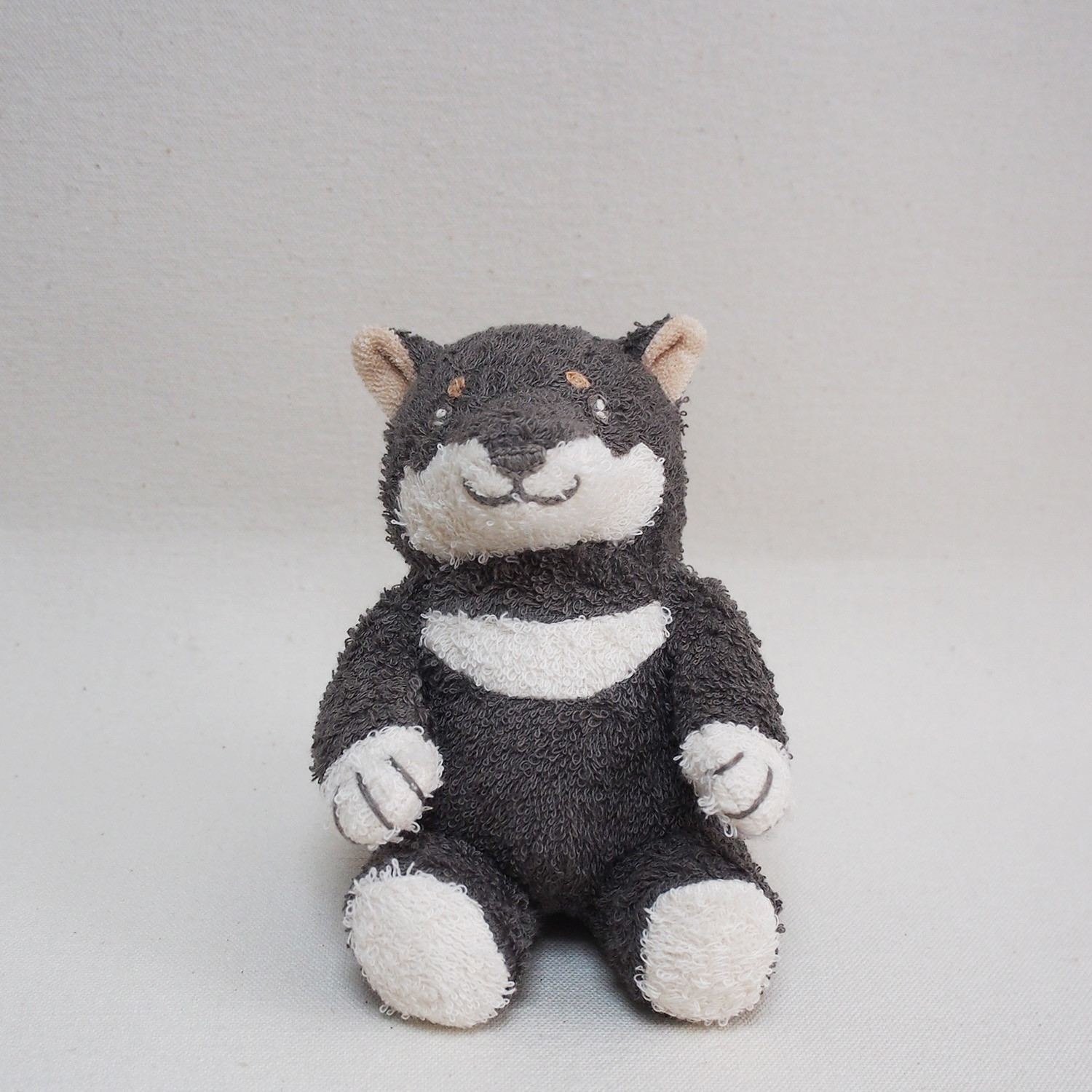 オーガニックコットン草木染め柴犬のぬいぐるみ【黒柴】ミニサイズ