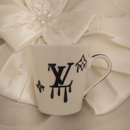 LV(ヴィトン)マークロゴがオシャレなマグカップ マグカップ megu 通販
