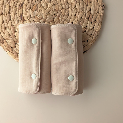 ヌビ生地リボンの刺繍のよだれカバー サッキングパッド 抱っこ紐カバー