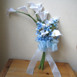 【即日発送】 可憐なブルーの ナチュラルブーケ ブートニア付き 即日発送】 可憐なブルーの ナチュラルブーケ ブートニア付き