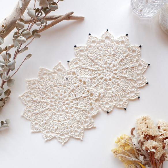 人気】*お花モチーフ* 11.5cm ビーズの縁取り レース編み 立体模様