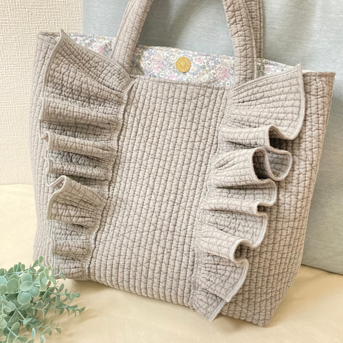新作】天使の羽根フリルの軽やかヌビバッグ♪イプルキルト