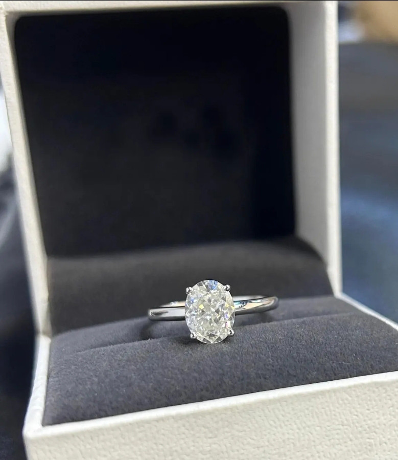 モアッサナイト  　モアサナイトリング 2ct  ゴールドジュエリー　ゴールドジュエリー　k18.   a01t5t7a