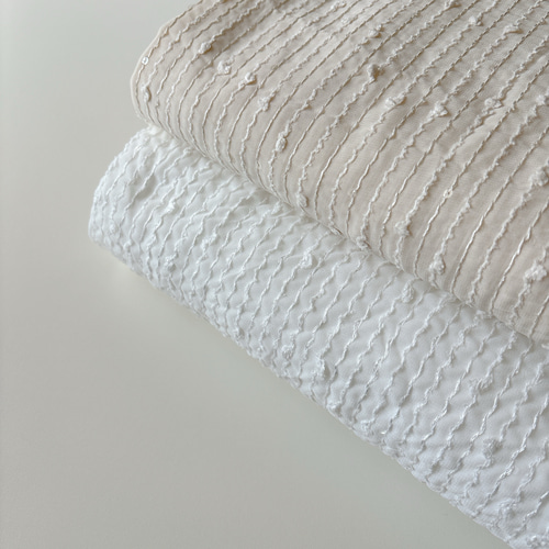 シフォン刺繍》キラキラふわふわ ストライプ（ホワイト) F53-1