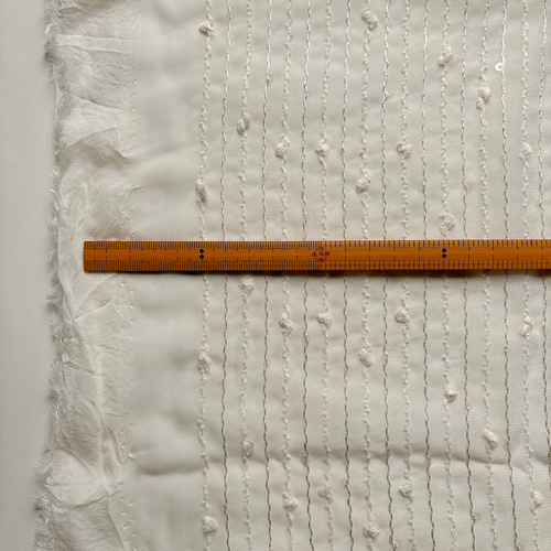 シフォン刺繍》キラキラふわふわ ストライプ（ライトベージュ) F54-2