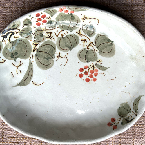 粉引き、花絵銘々皿五柄 中皿 じゅん陶房 通販 17805672｜Creema(クリーマ)