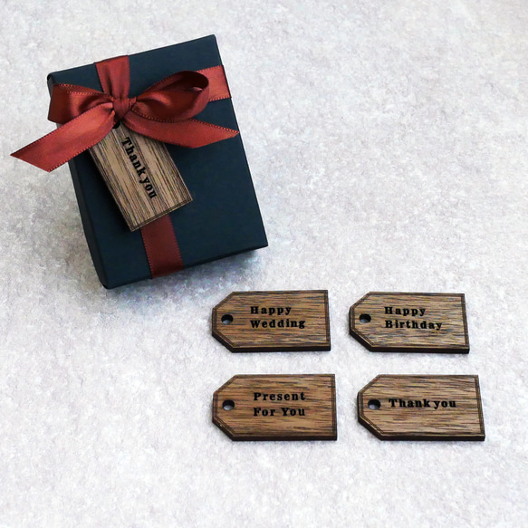 「Kana」名入れのできるウッドアクリルのネクタイピン 7枚目の画像