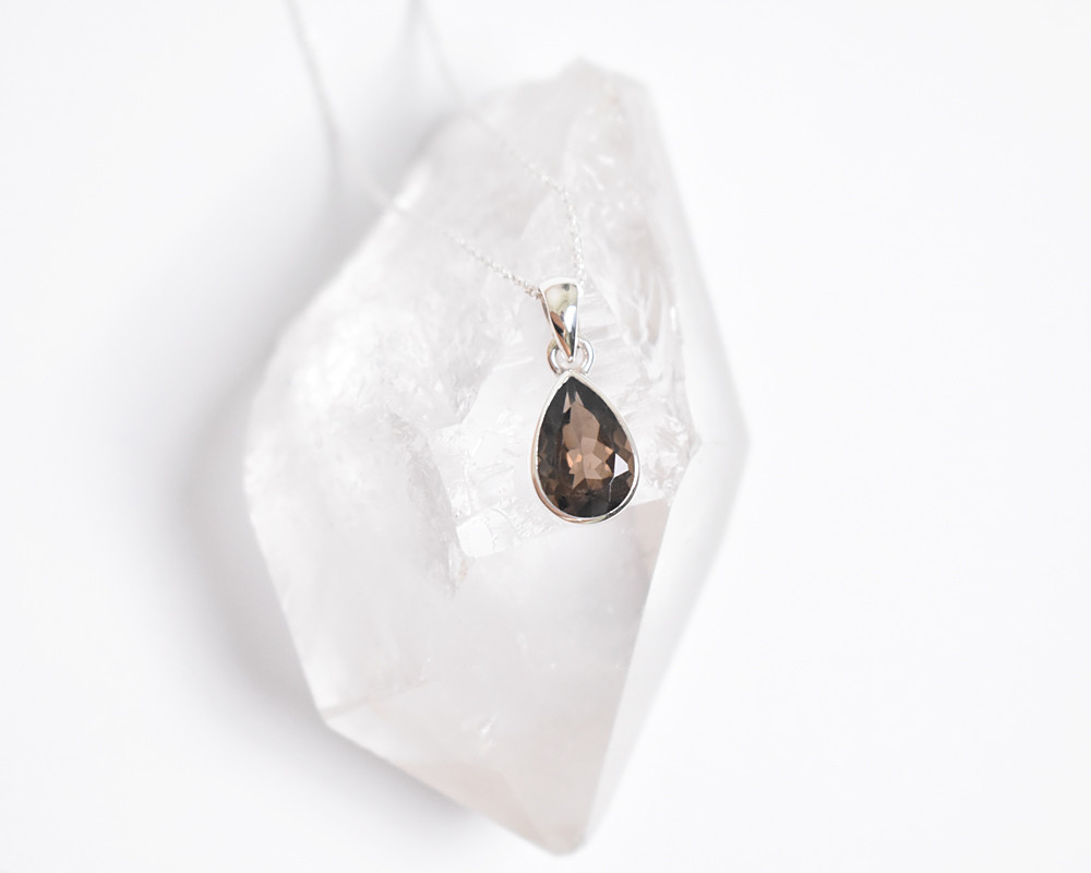 スモーキークォーツのシルバーネックレス　シルバー925　天然石