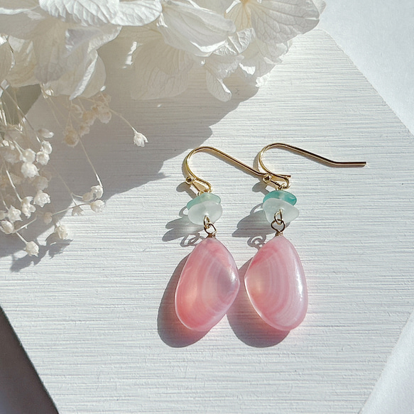 金具変更可】桜貝とシーグラスのピアス ピアス（フック・チェーン