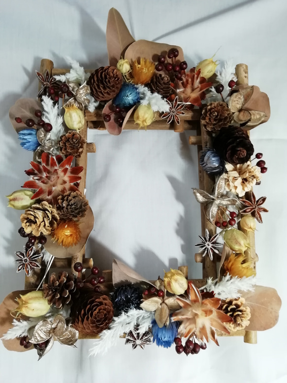 秋色アジサイと木の実のミルフィーユ飾り　(飾りの部分25㎝) ◇日本の秋2024◇ #木の実のドア飾り #木の実の壁掛け その他