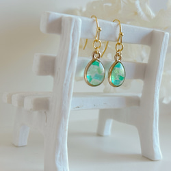 【金具変更可】海洋プラスチックのしずくピアス 5枚目の画像