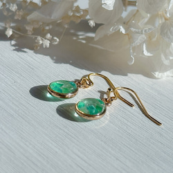 【金具変更可】海洋プラスチックのしずくピアス 2枚目の画像