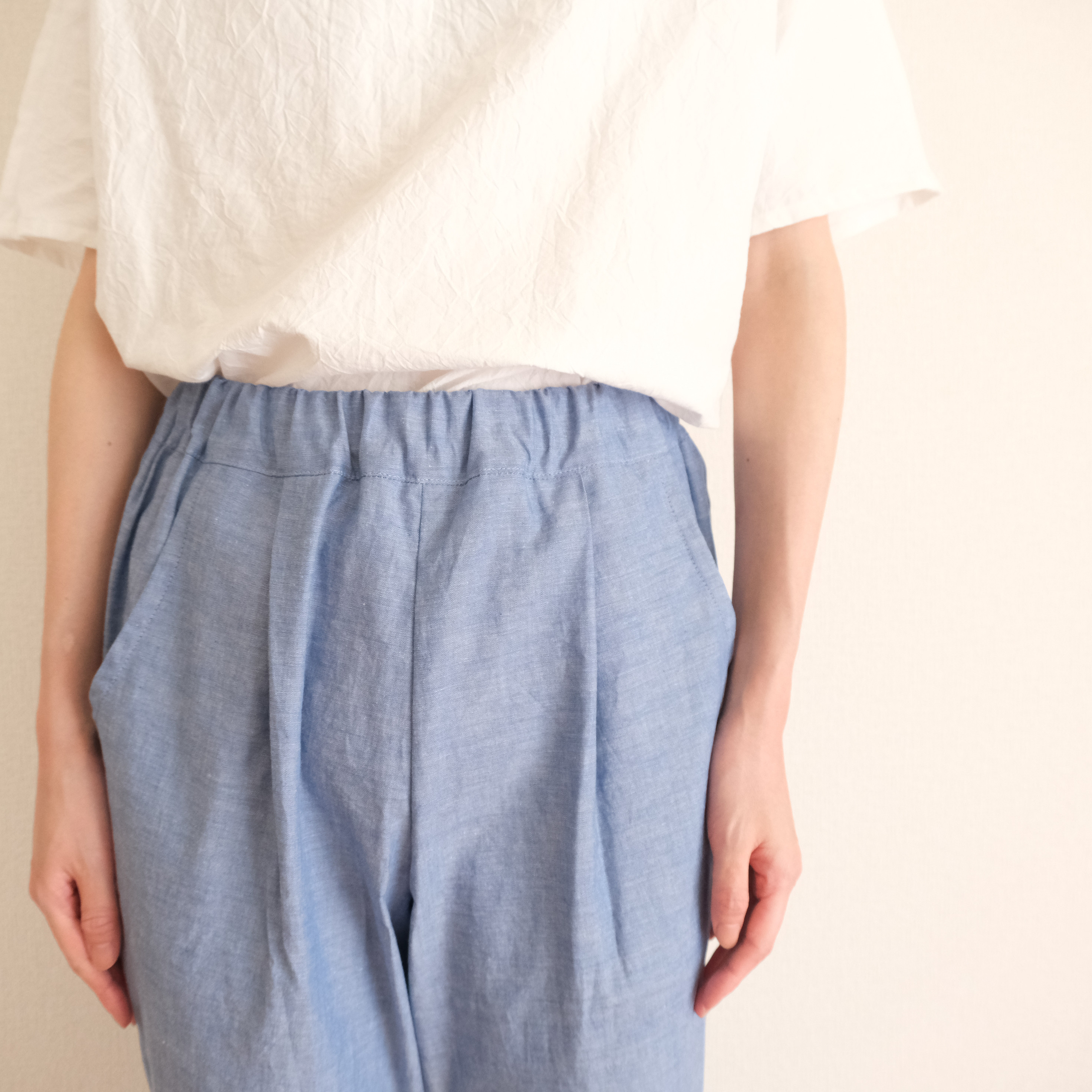 シャンブレーテーパードパンツ