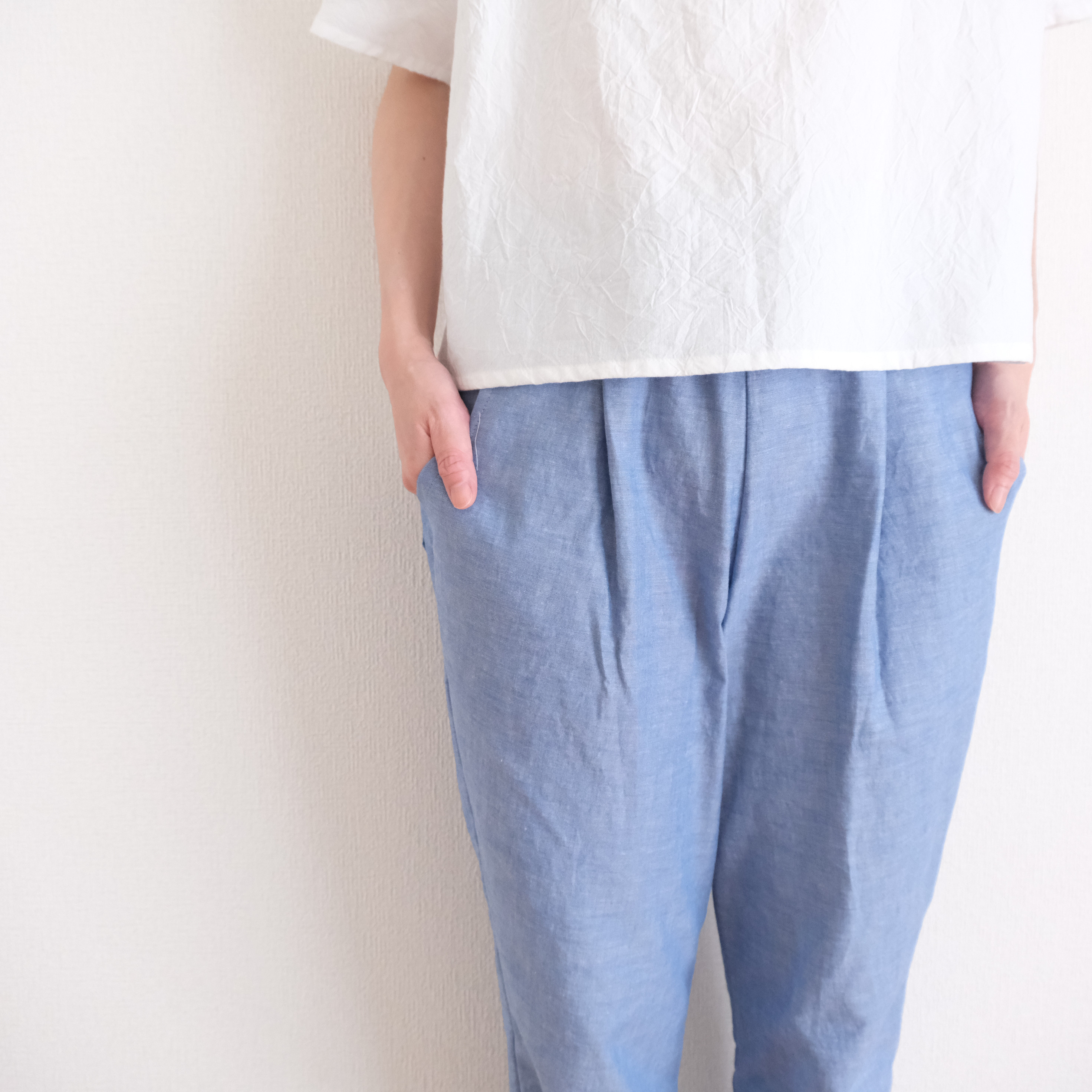 シャンブレーテーパードパンツ