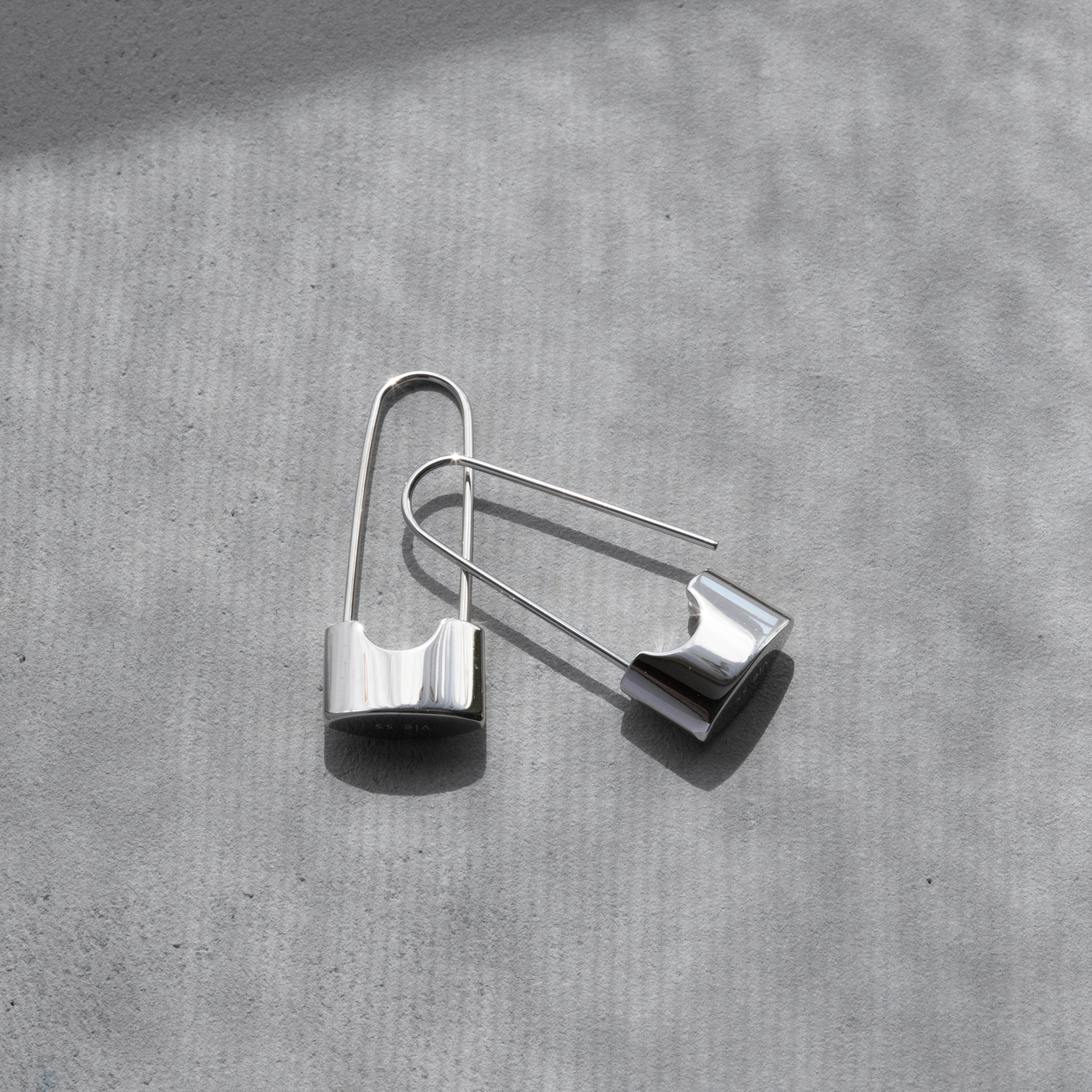 金属アレルギー対応　ステンレスピアス  アレルギーフリー　送料無料　P1310