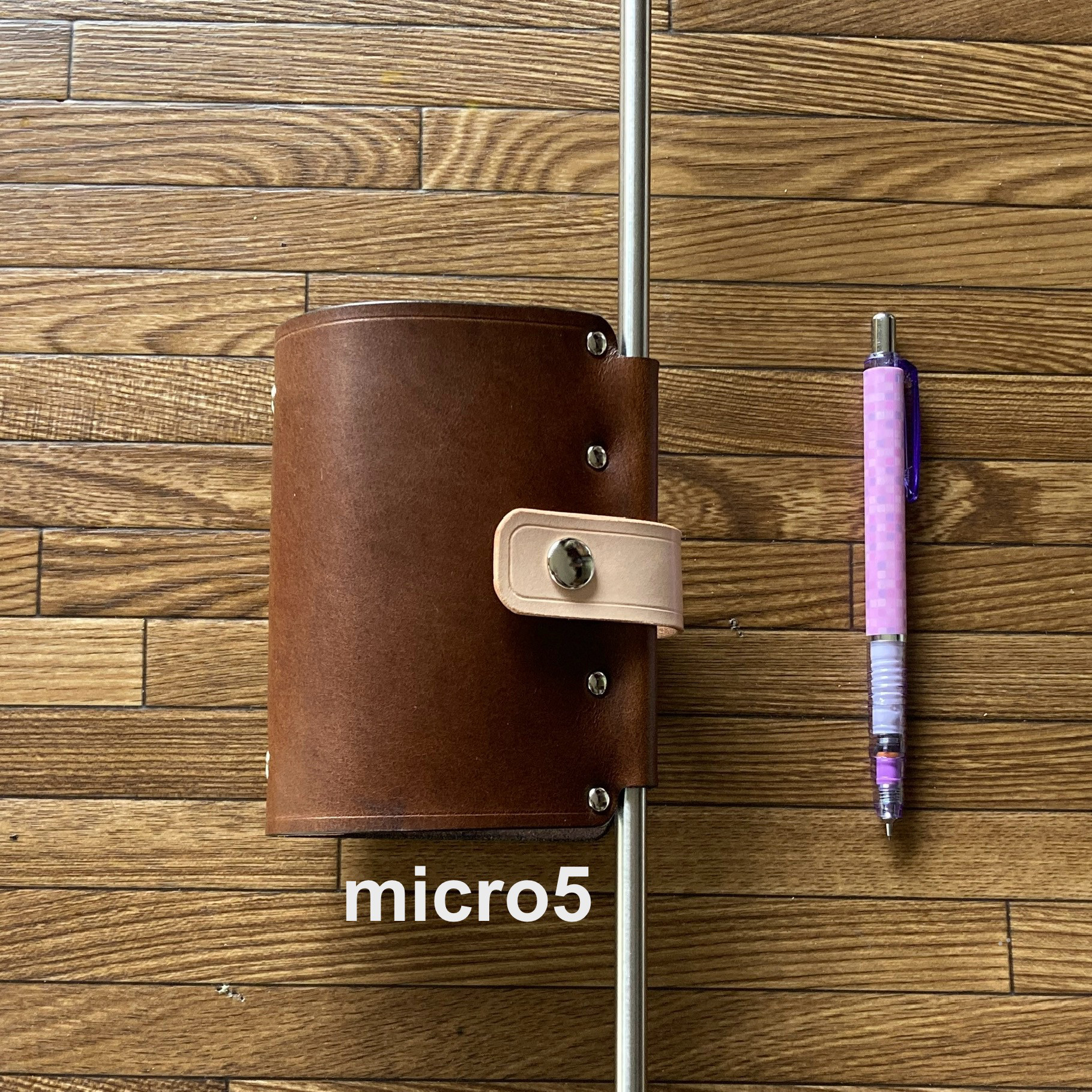 【m5 焦茶oil】筒状クリップホルダーのシステム手帳 SN5c-001dbn-oil ｃヌメ革 240603