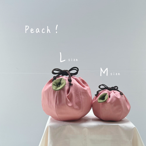持ち手付き- ̗̀ｺﾛﾝｯ ̖́-と桃巾着バッグ 巾着バッグ ぷぅの実