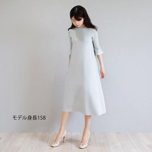 肘が隠れる5分袖ベルスリーブ◎】ホールガーメント Aラインワンピース