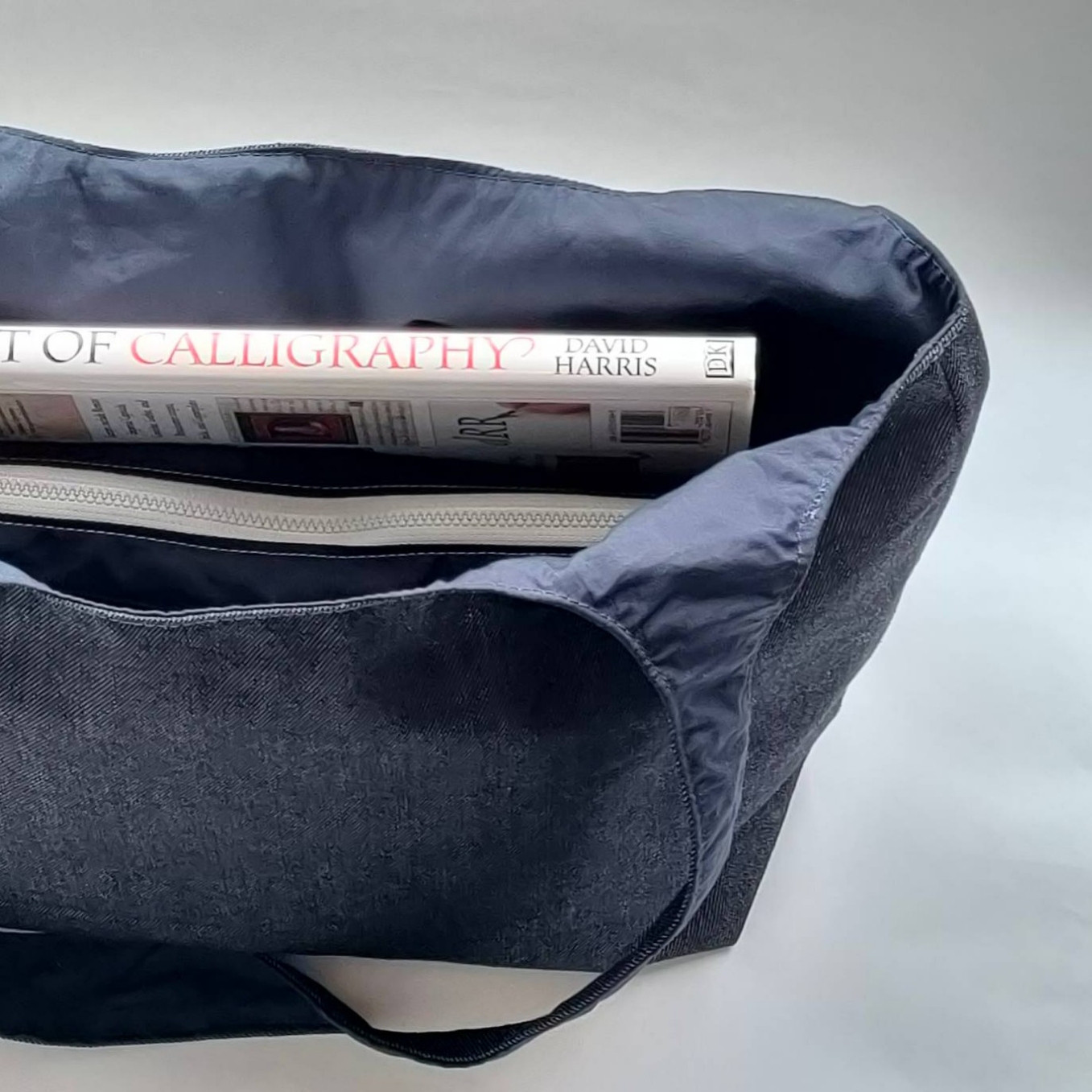 仕切りポケットにお弁当が入る　整頓できる入れ子トート　ショルダーバッグ　デニム