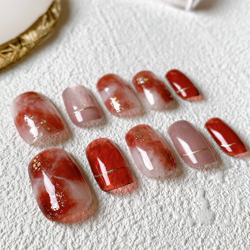 手作りネイルチップ 赤 ベージュ ちゅるん 赤ニュアンスネイル ＊ ネイルチップ ネイルチップ（つけ爪