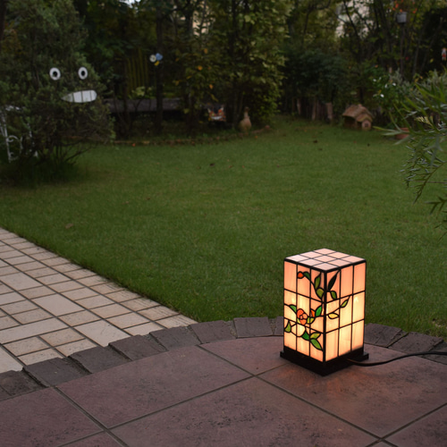 ステンドグラス ランプ 行燈 4kBAD 室内用 卓上灯 テーブル灯 屋内照明 ステンドグラス ランプ 行燈 4kBAD 室内用 卓上灯 テーブル灯 屋内照明