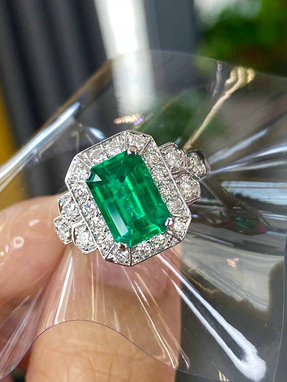 JG361★高級 コロンビア産エメラルド1ct D K18WG リング 鑑別付 専用JG361☆高級 コロンビア産エメラルド1ct D K18WG リング鑑別