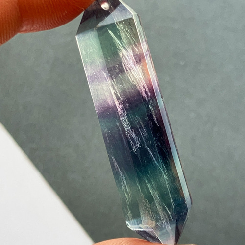 穴あきフローライトダブルポイント[194] 47mm ルース ／天然石