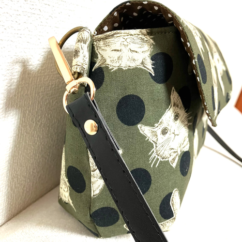 専用☆コロンと丸みのあるバッグ☆ジョリーフルール コロンとしたバッグ＆ポーチ ☆ ジョリーフルール