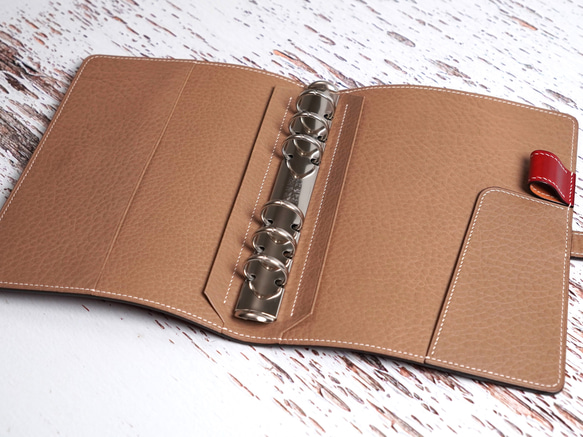 【システム手帳】#04 バイブルサイズ▪️総手縫い 表面 INDUSTRIA CONCERIA LA