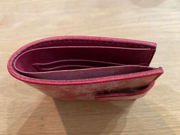 マルゴーフォグのシンプルな折り財布 