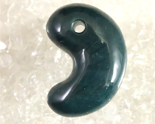 出雲瑪瑙 碧玉勾玉 32、6mm 鑑別書付き