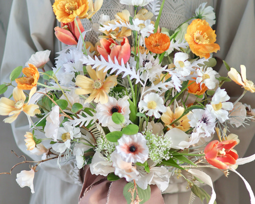 【みわ】une flower worksブーケ ふわふわウェディングドレスにお似合いのアートフラワーブーケ