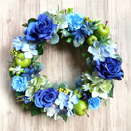 青薔薇と姫りんごの夏リース☆玄関リース☆造花リース☆アーティ