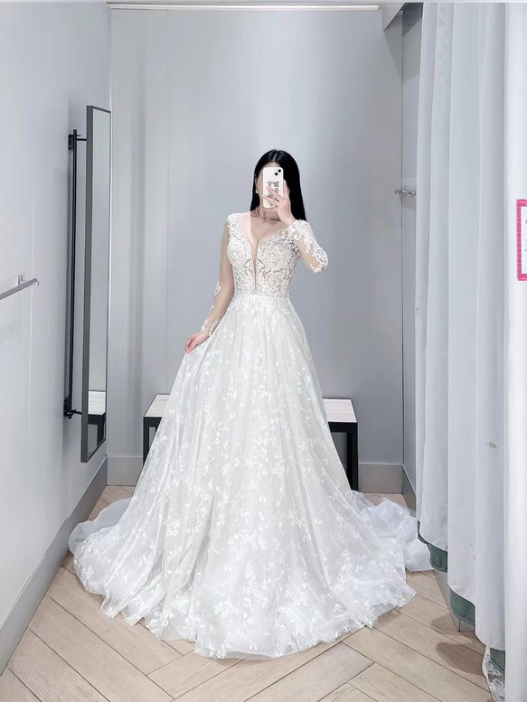 ホワイトレースVネックウェディングドレス ホワイトレースVネックウェディングドレス 高品質！ウエディングドレス