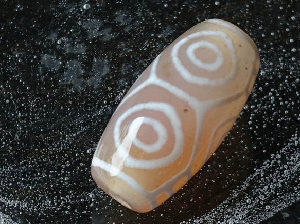 極上✨橙玉髄✨龍眼天珠 天然石 F* 通販 17809729｜Creema(クリーマ)