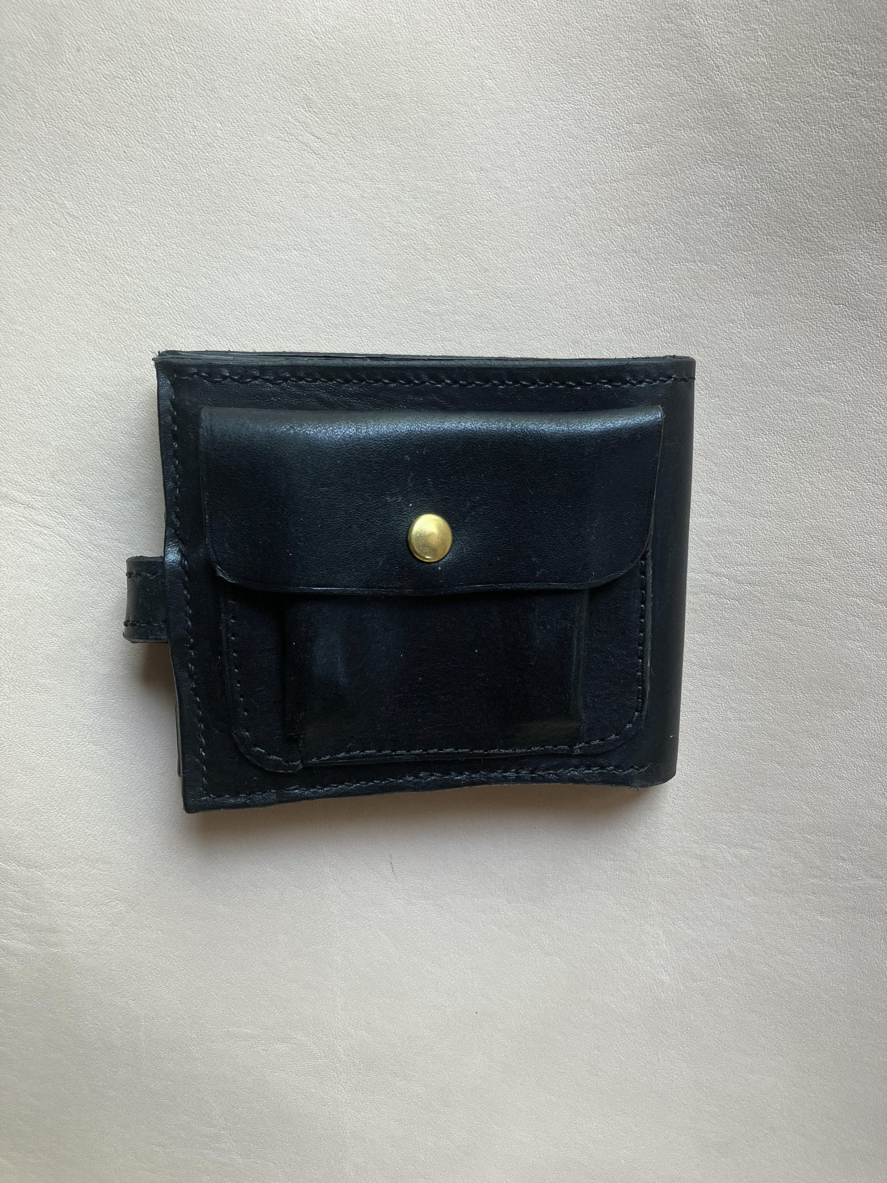 折り財布　　真鍮レザー　イタリアンレザー