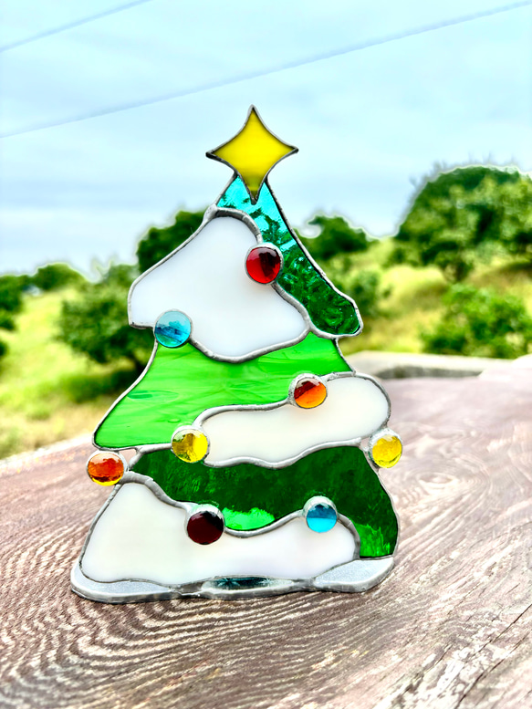 ステンドグラスのクリスマスツリー クリスマスツリー みさと