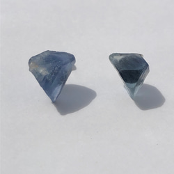 [其中之一] 螢石原石耳環礦物天然石金屬過敏相容配件 (No.2603) 第2張的照片