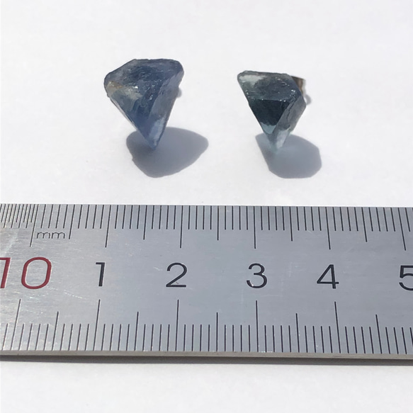 [其中之一] 螢石原石耳環礦物天然石金屬過敏相容配件 (No.2603) 第6張的照片