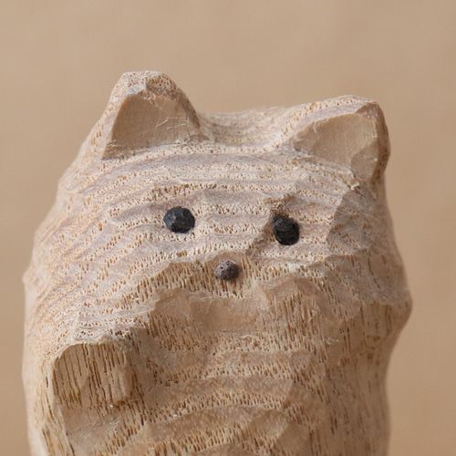 招き猫（右手）木彫り 木製 ネコの置物 ペルシャ猫 インテリア雑貨